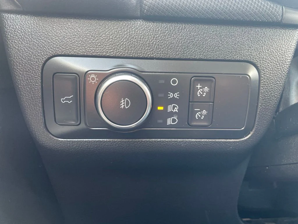 Used 2021 Blue Ford Badlands image 13