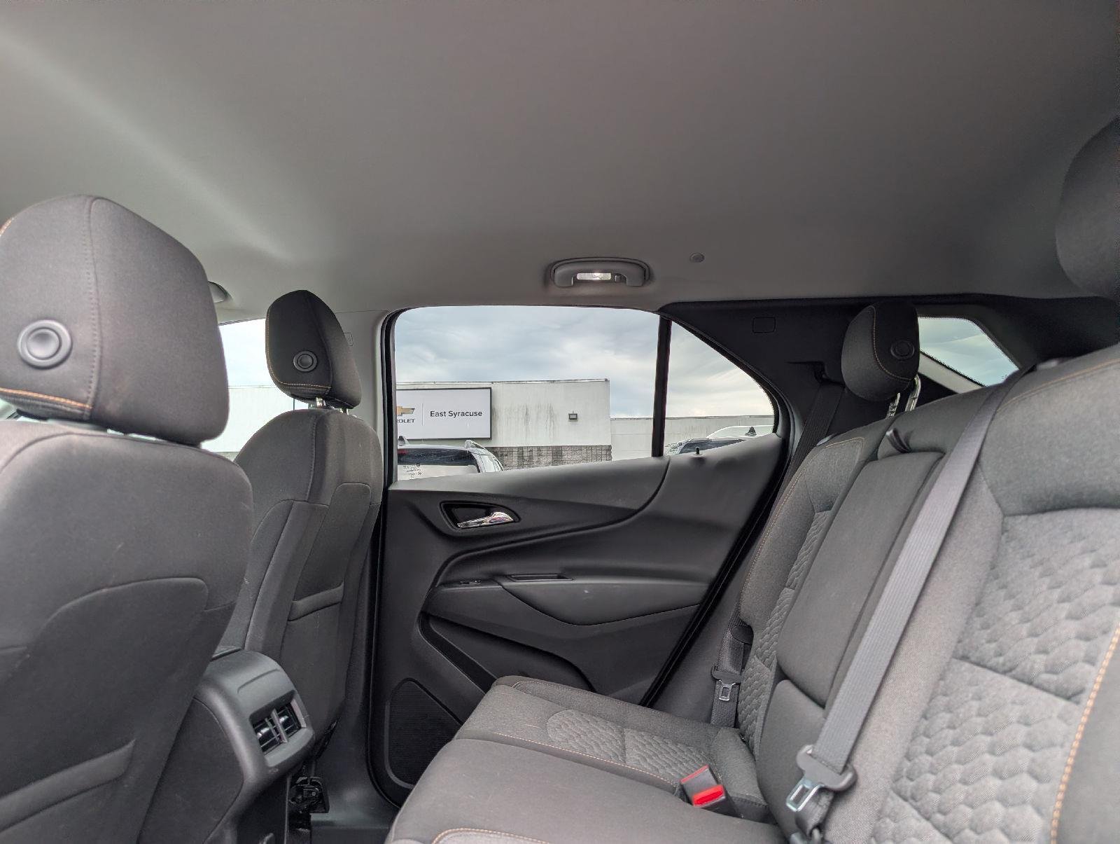 Used 2018 Sandy Ridge Metallic Chevrolet LT image 9