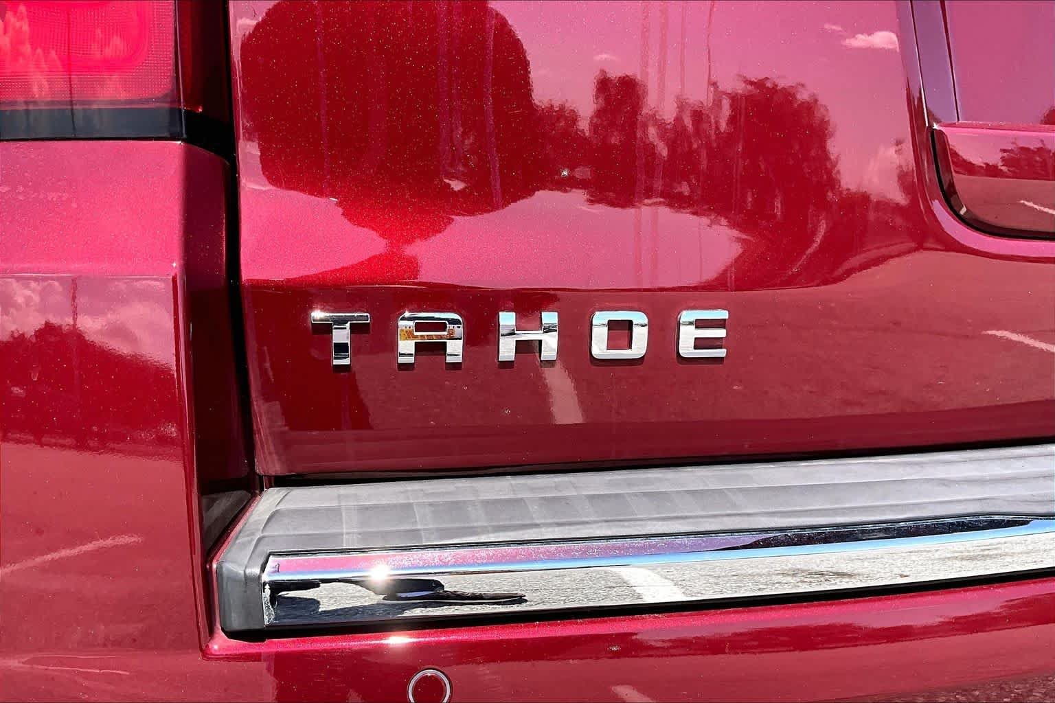 Used 2017 Siren Red Tintcoat Chevrolet Premier image 31