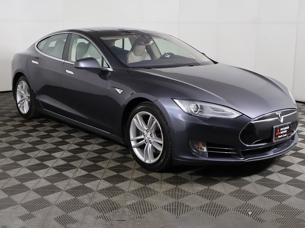 Used 2015 Tesla Model S 85D with VIN 5YJSA1H22FFP73693 for sale in Parma, OH