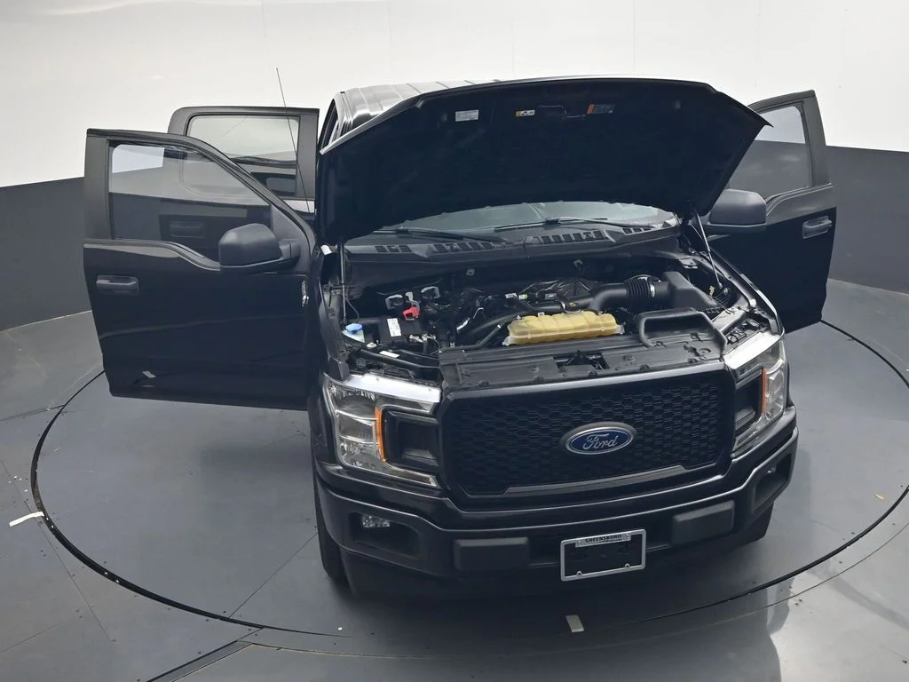 Used 2019 Black Metallic Ford XL image 41