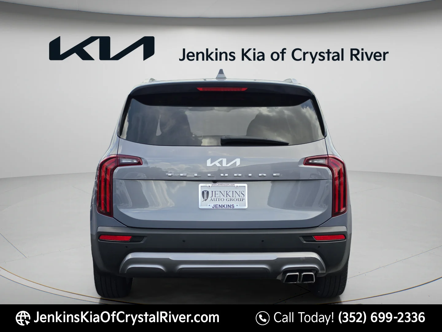 Used 2022 Everlasting Silver Kia EX image 6