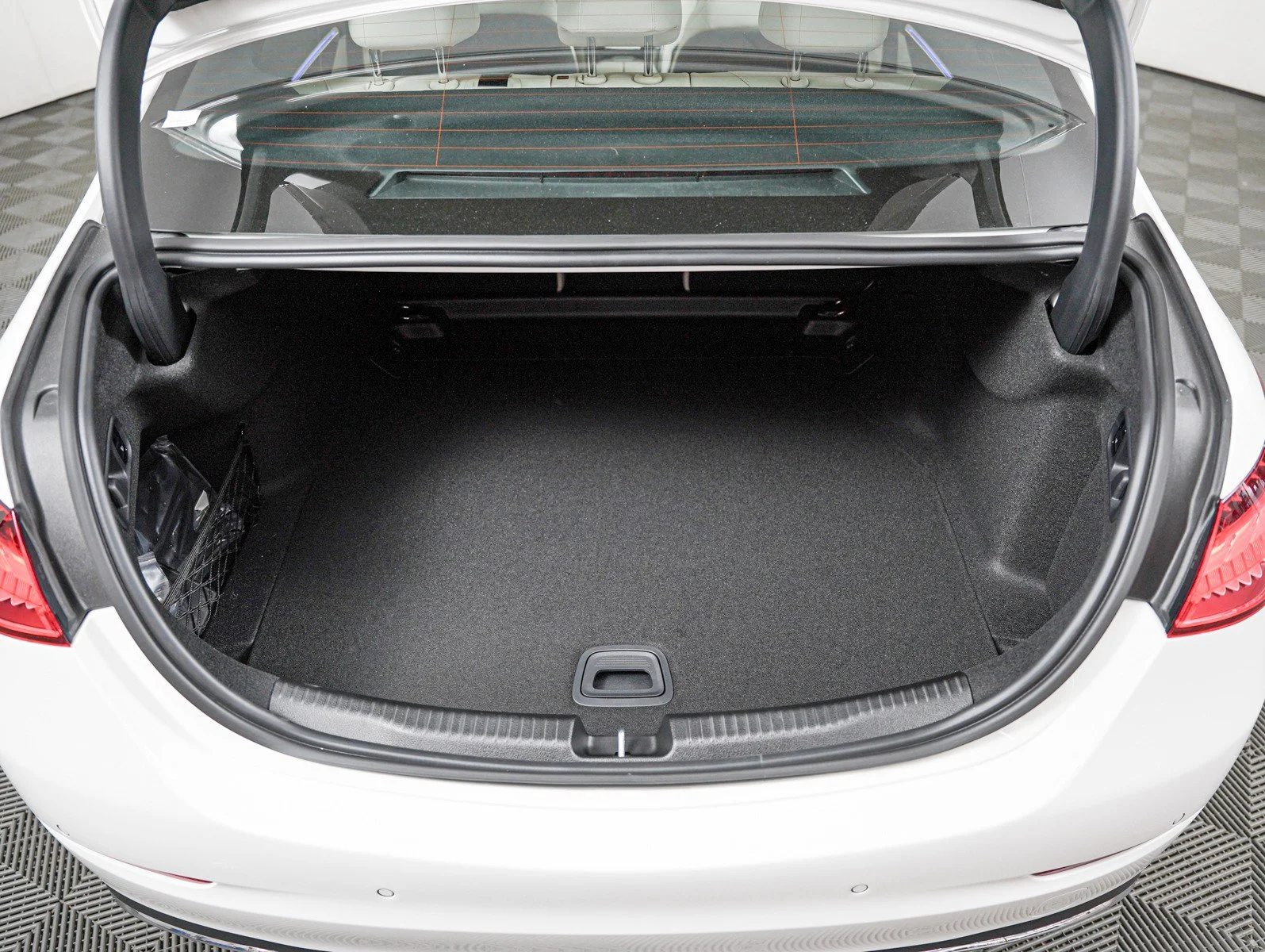 New 2026 Polar White Mercedes-Benz C 300 4MATIC® image 8