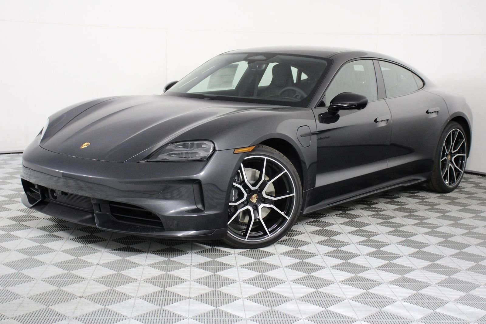 New 2026 Porsche Taycan 4 4D Sedan in Pasadena #13260441 | Rusnak