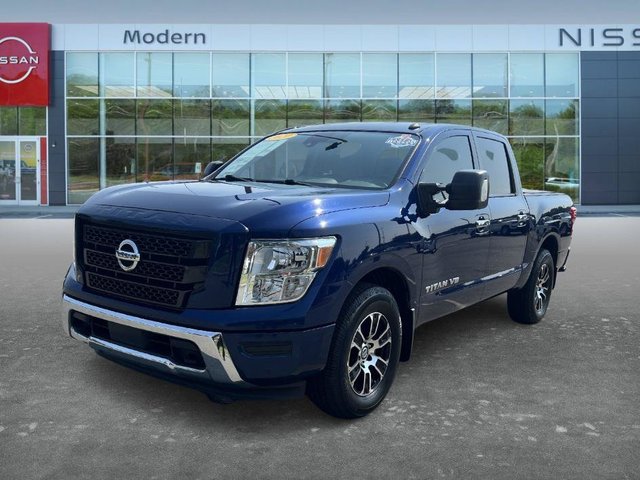 2020 Nissan Titan SV