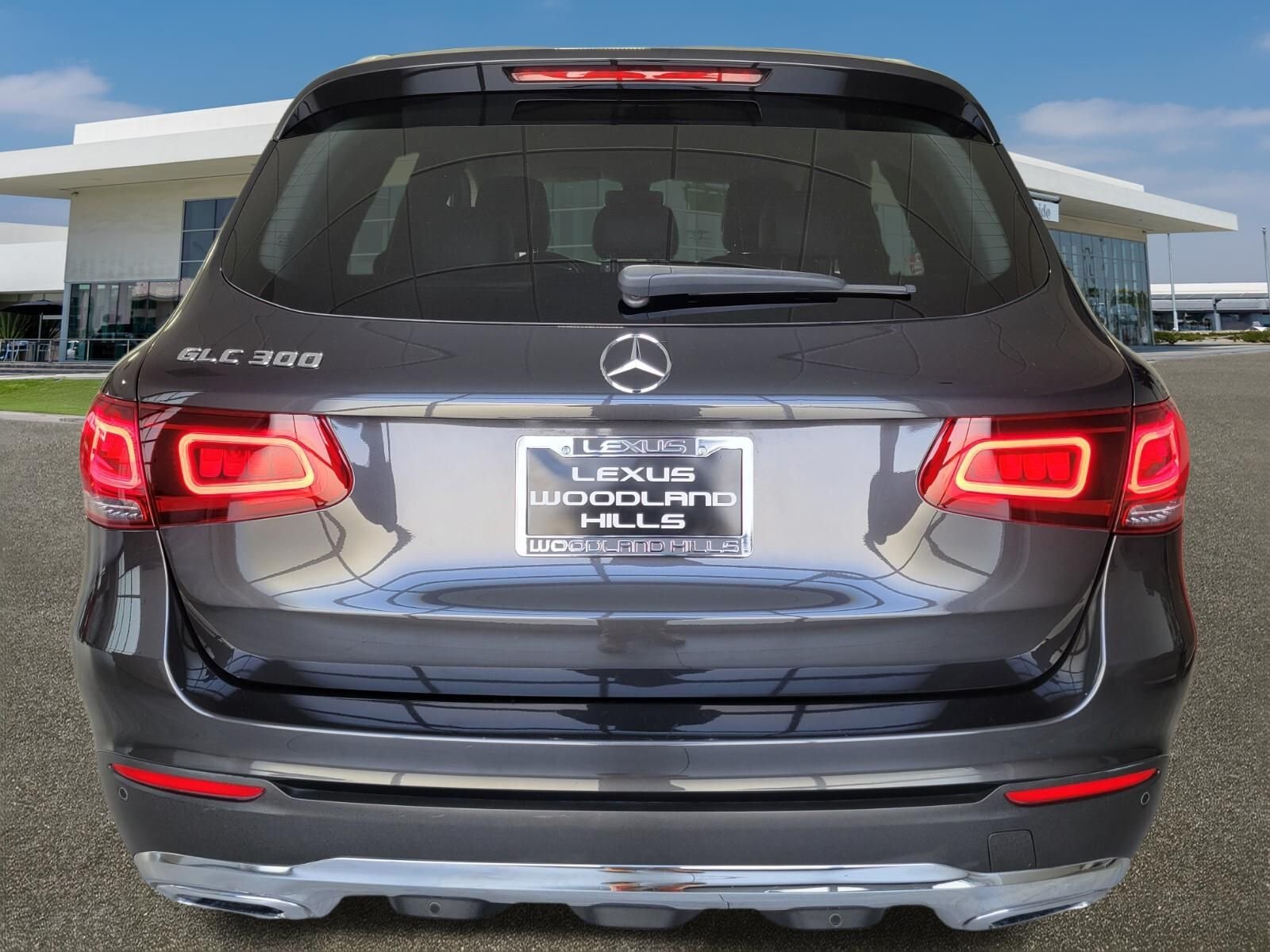 Used 2021 Gray Mercedes-Benz GLC 300 image 4