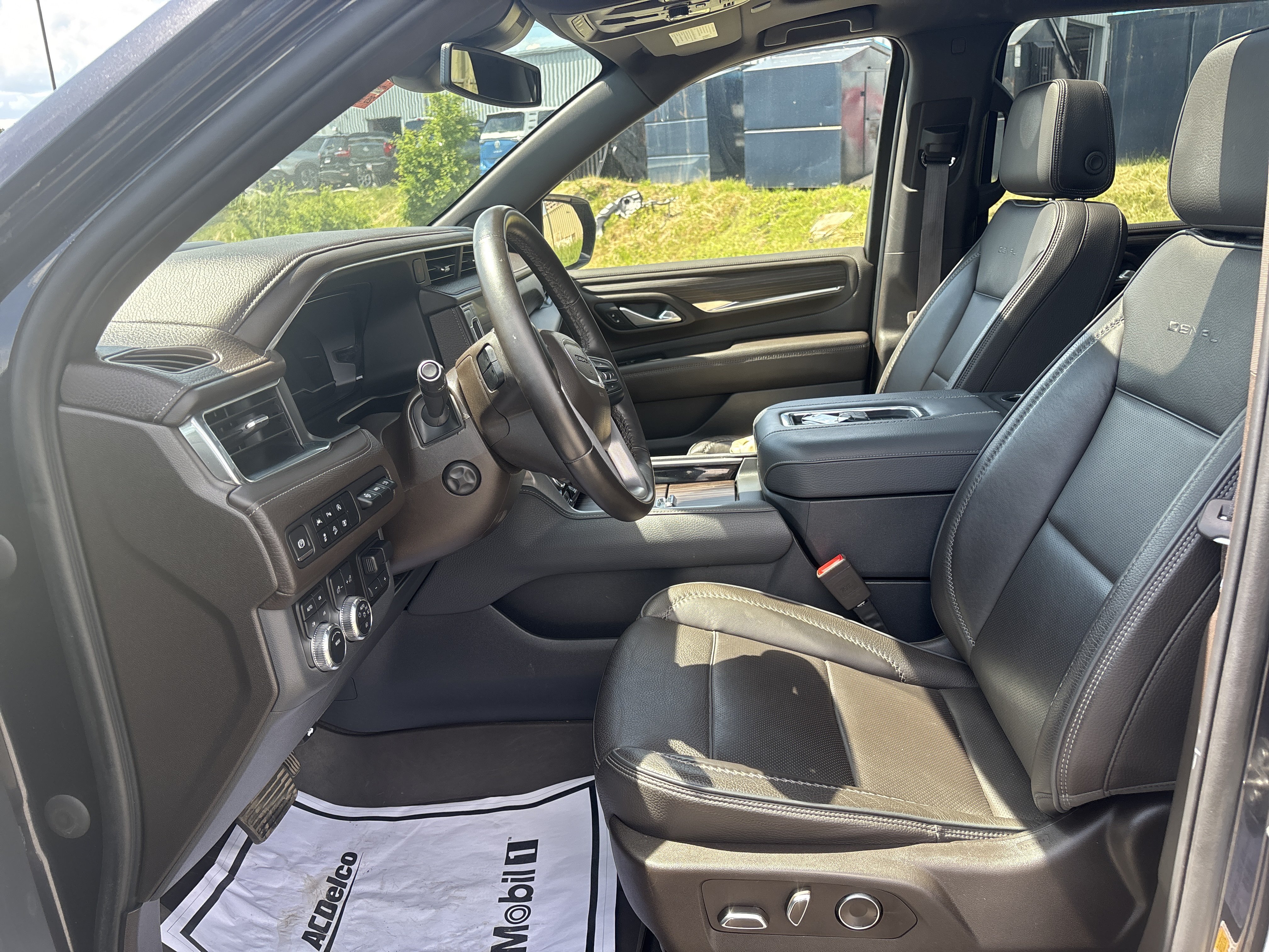 Used 2023 Titanium Rush Metallic GMC Denali image 9