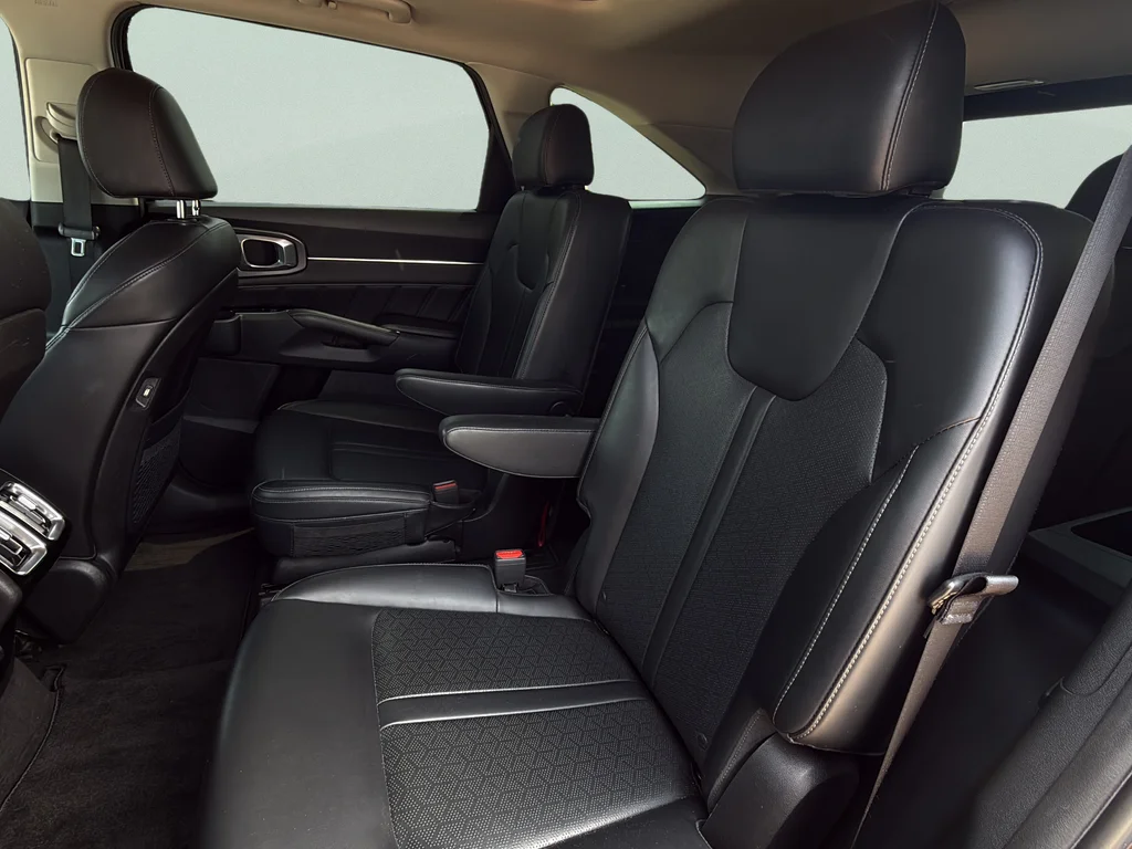 Certified Used 2023 Gravity Gray Kia SX image 28