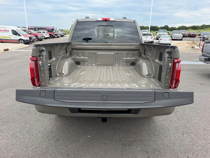 New 2026 Marsh Gray Ford Platinum® image 7