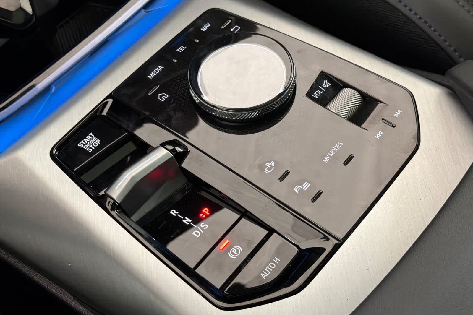 2026 BMW X3 30 - Photo 22