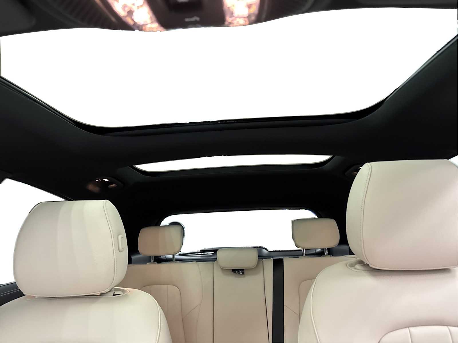 Used 2026 Polar White Mercedes-Benz GLA 250 image 25
