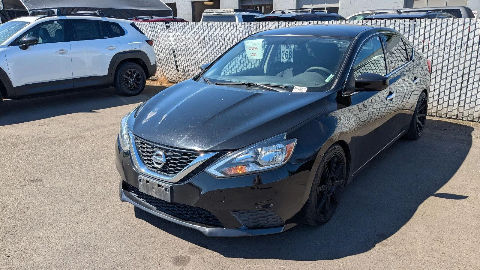 Used 2017  NISSAN  image 1