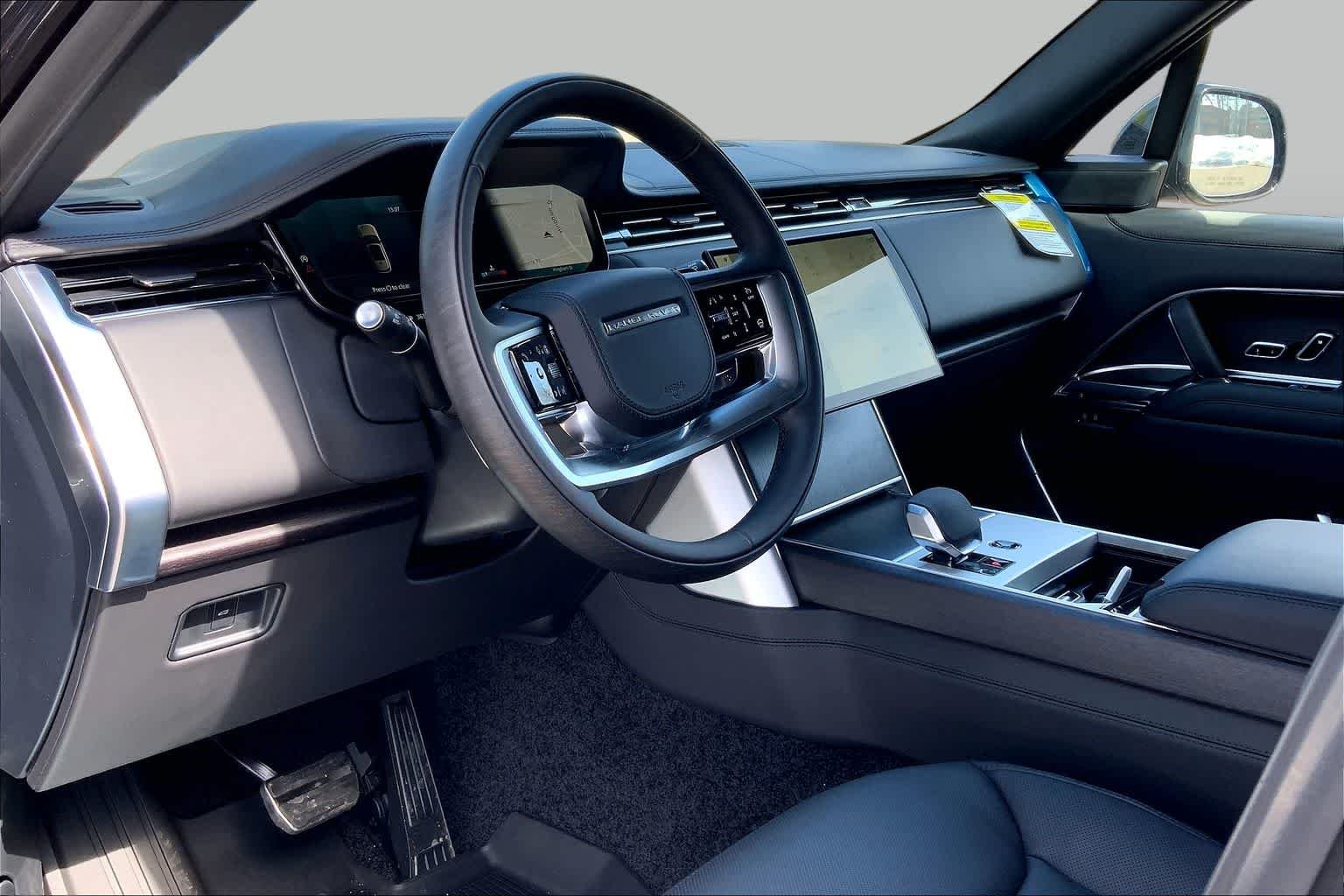 2026 Land Rover Range Rover SE - Photo 8