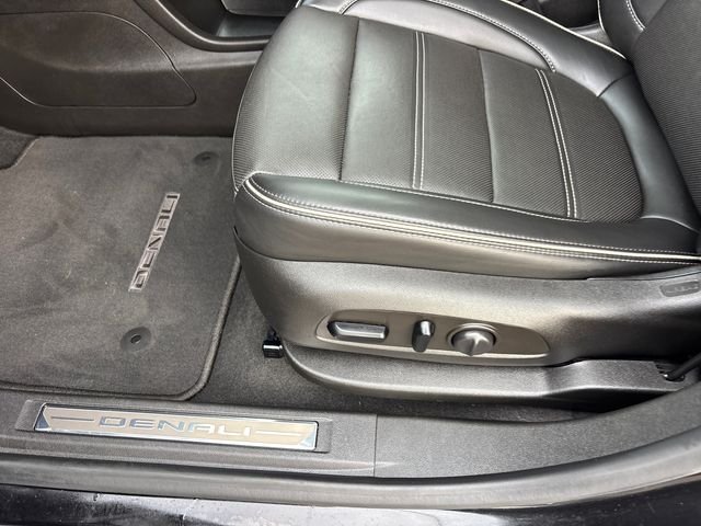 Used 2022 Black GMC Denali image 10