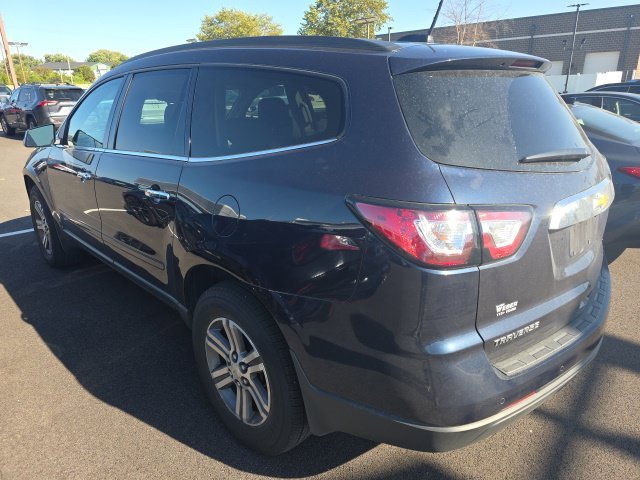 Used 2017 Chevrolet Traverse 2LT with VIN 1GNKRHKD3HJ210103 for sale in O'Fallon, IL