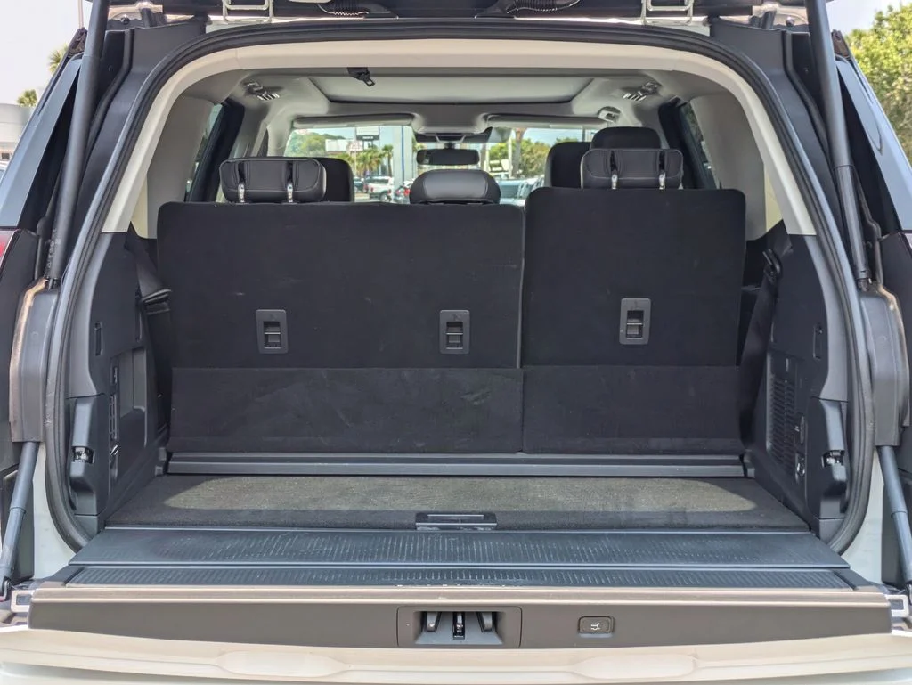New 2026 Oxford White Ford Active image 13