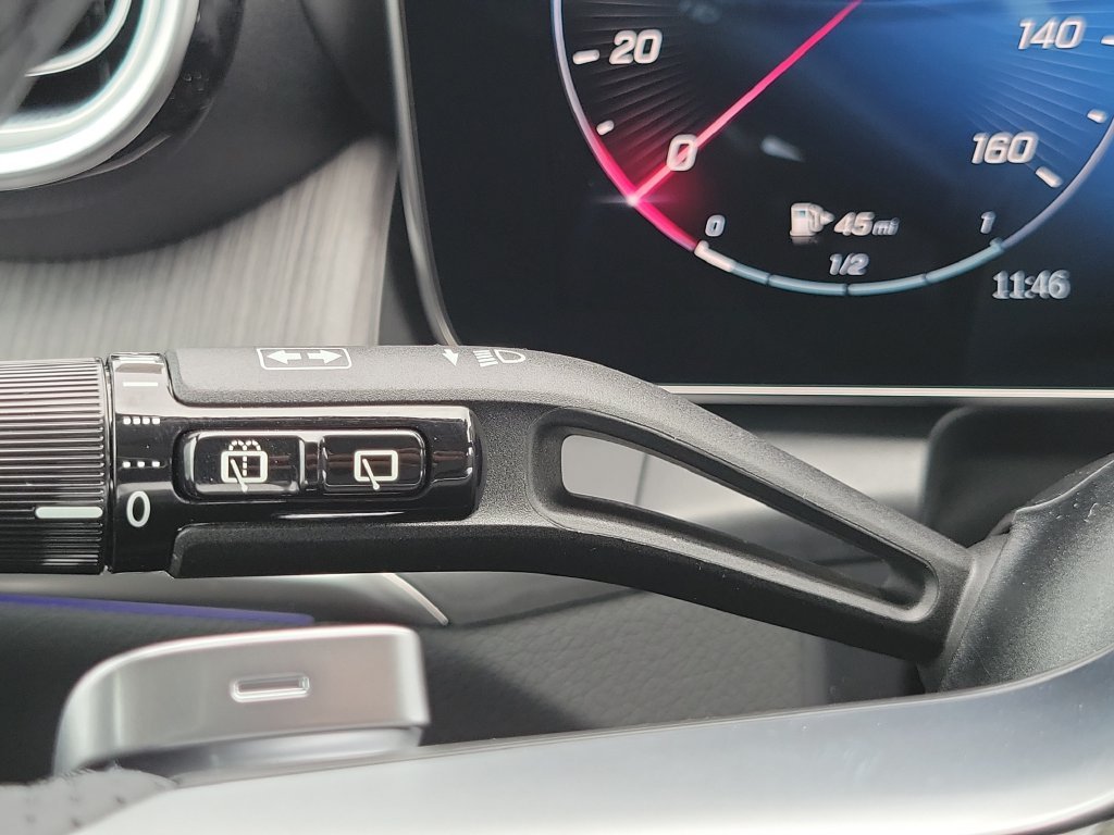 New 2027 Black Mercedes-Benz GLC 300 image 25