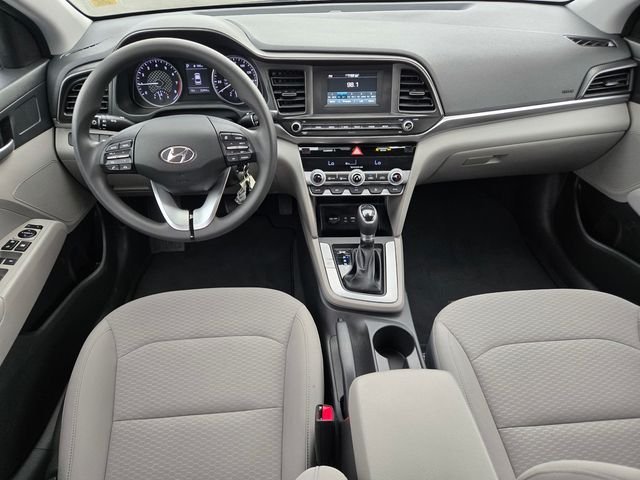Used 2020 Blue Hyundai SE image 9
