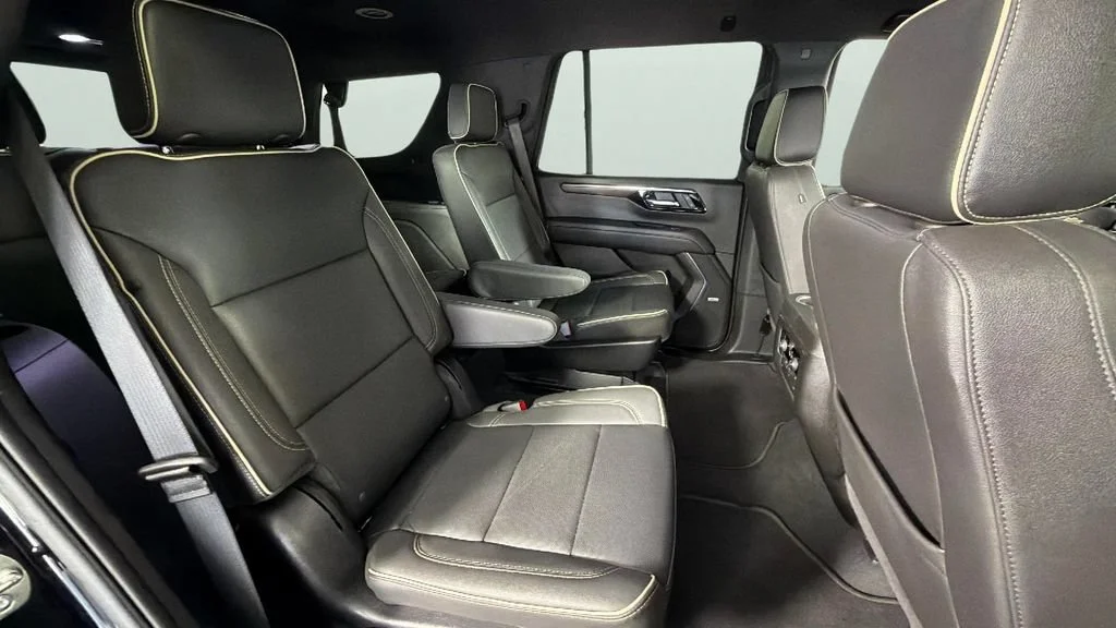 Used 2025 Black Chevrolet Premier image 32