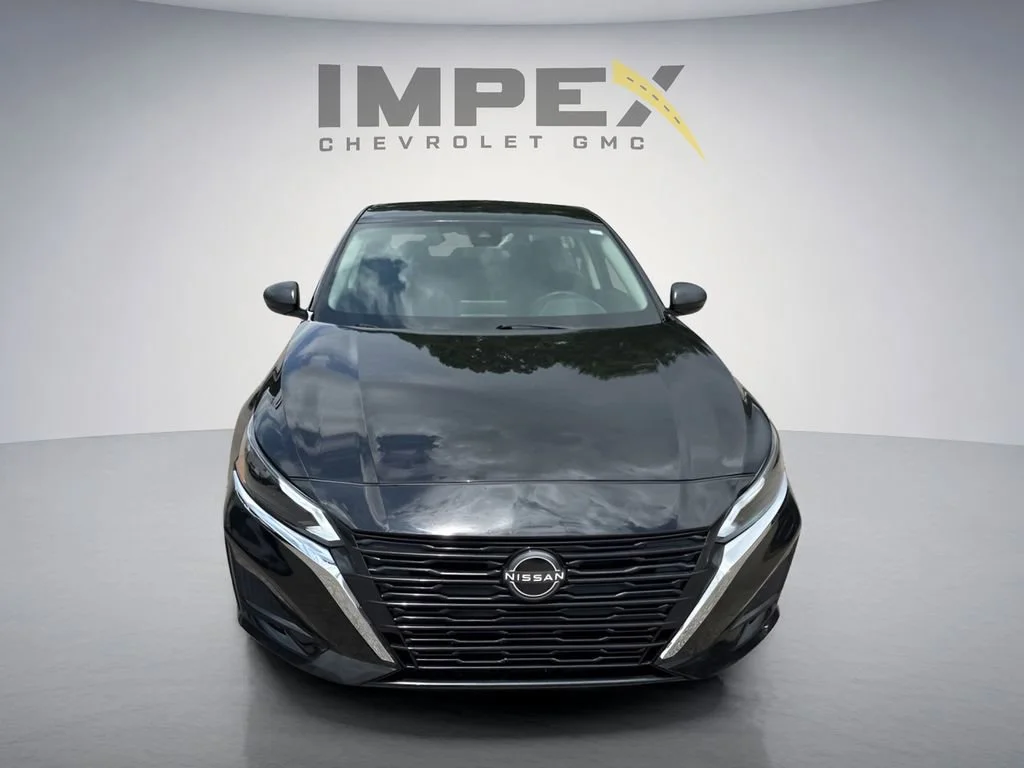 Used 2025 Black Nissan S image 8