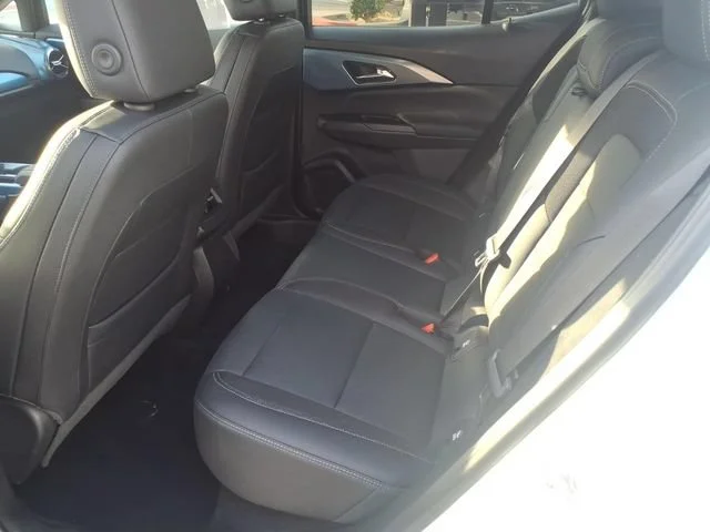 Used 2024 Summit White Chevrolet 2LT image 12