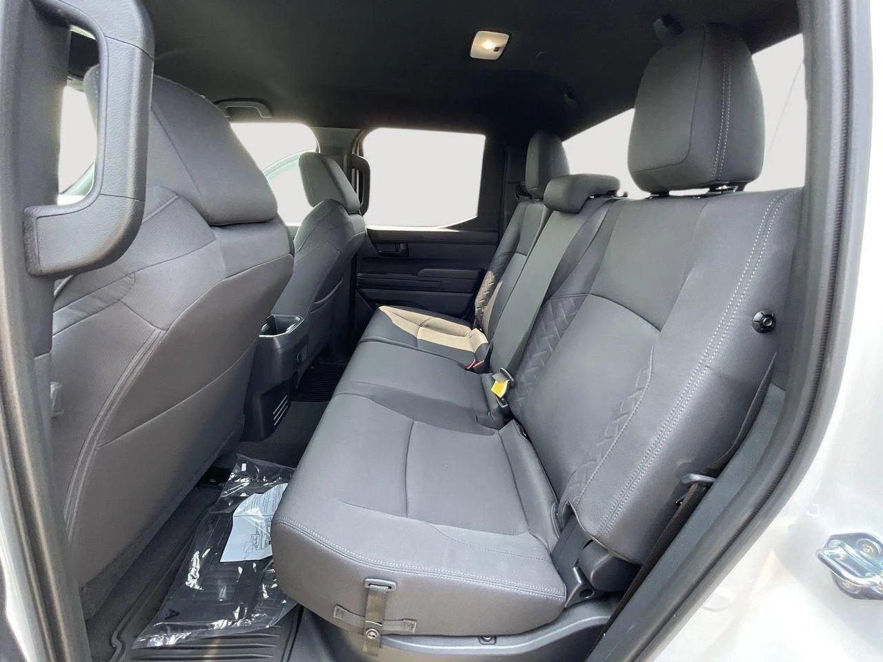 2025 Toyota Tacoma SR5 - Photo 4