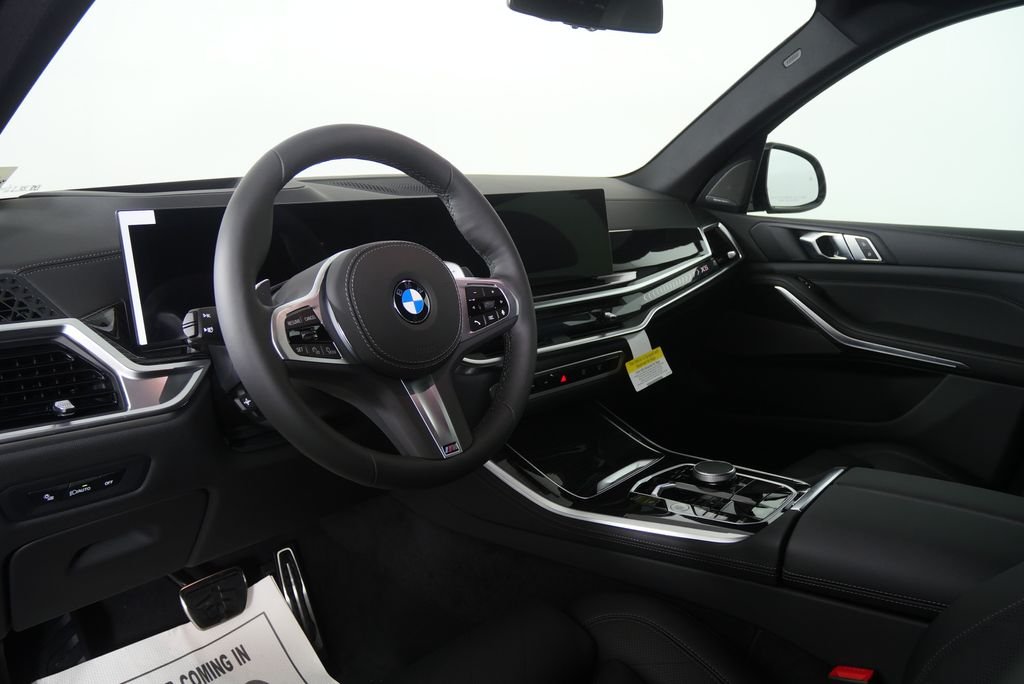 New 2026 Manhattan Green Metallic BMW sDrive40i image 12