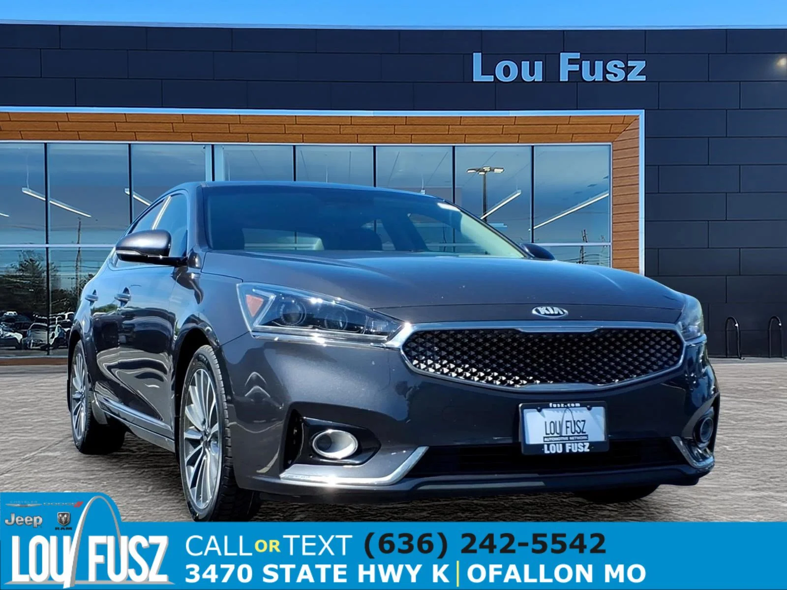 2018 Kia Cadenza Premium's photo