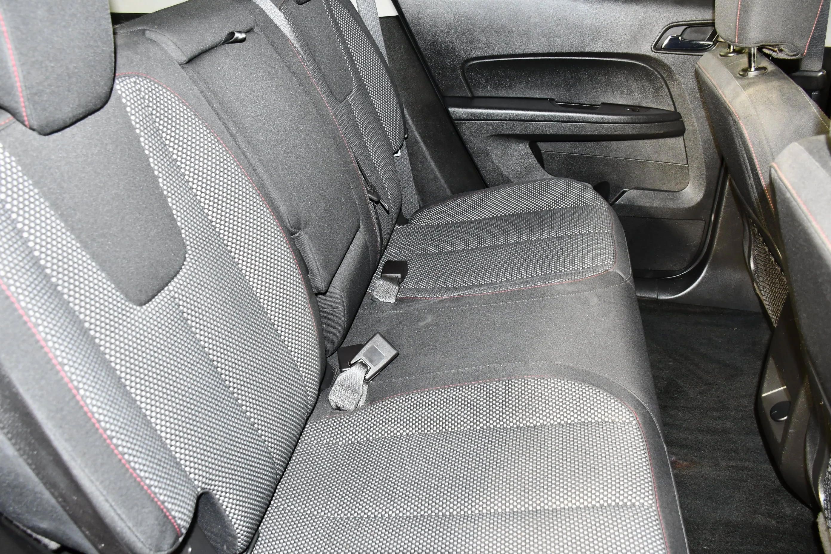 Used 2017 Onyx Black GMC SLE image 42