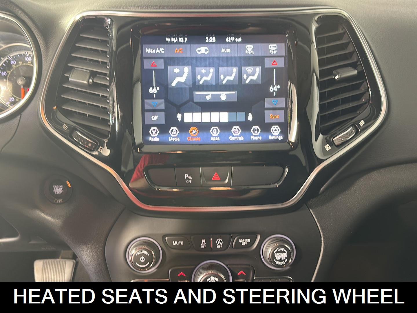 Used 2019 Diamond Black Crystal Pearlcoat Jeep Limited image 6