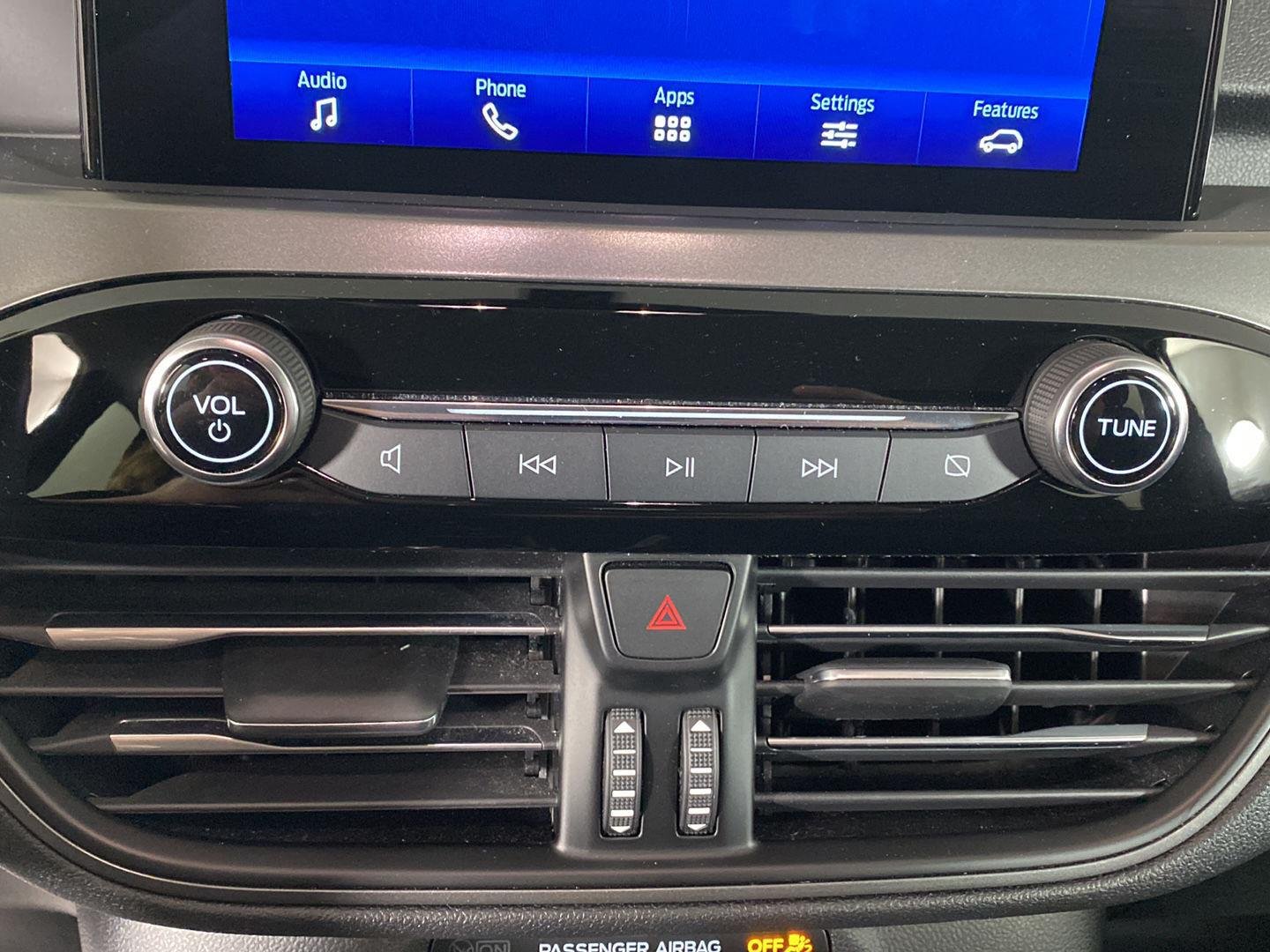 Used 2023 Cinnabar Red Ford Active image 4