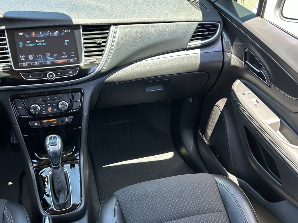 Used 2017 White Buick Preferred II image 16