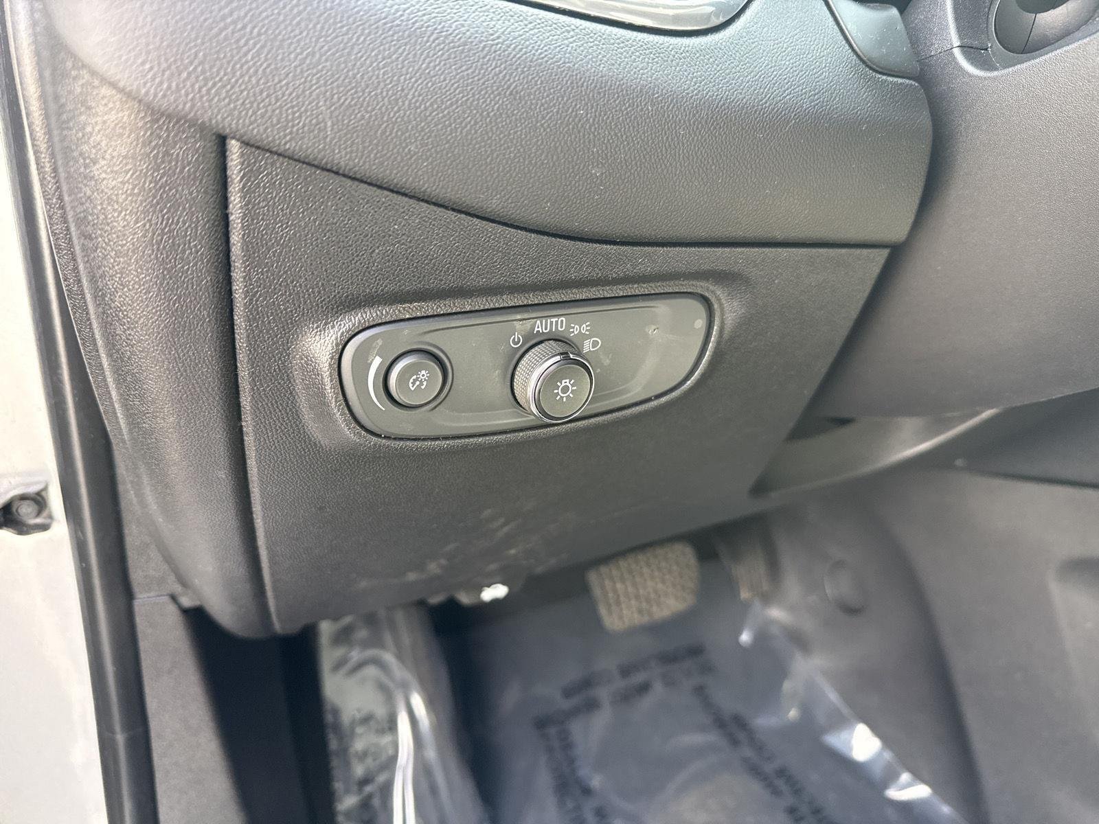 Used 2018 Silver Ice Metallic Chevrolet LS image 17