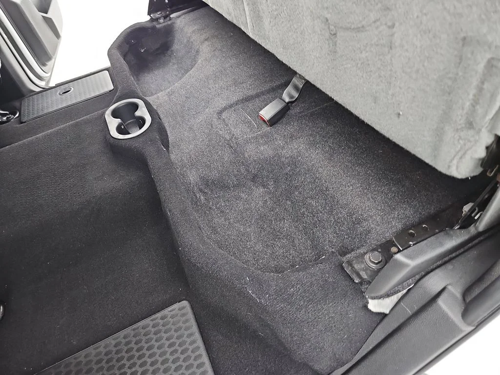 Used 2019 White Ram SLT image 16