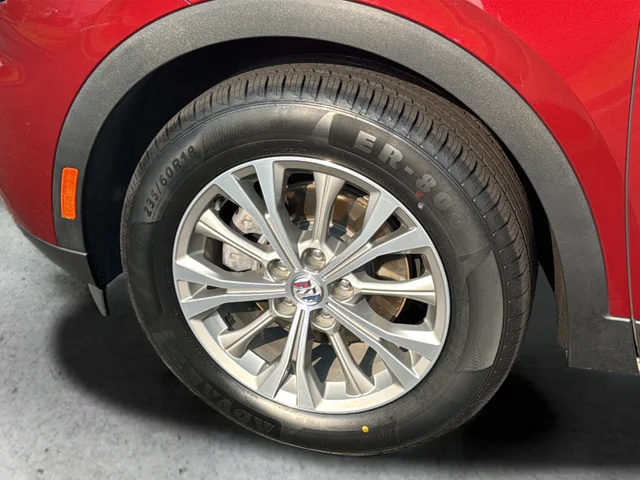Used 2023 Red Buick Preferred image 9