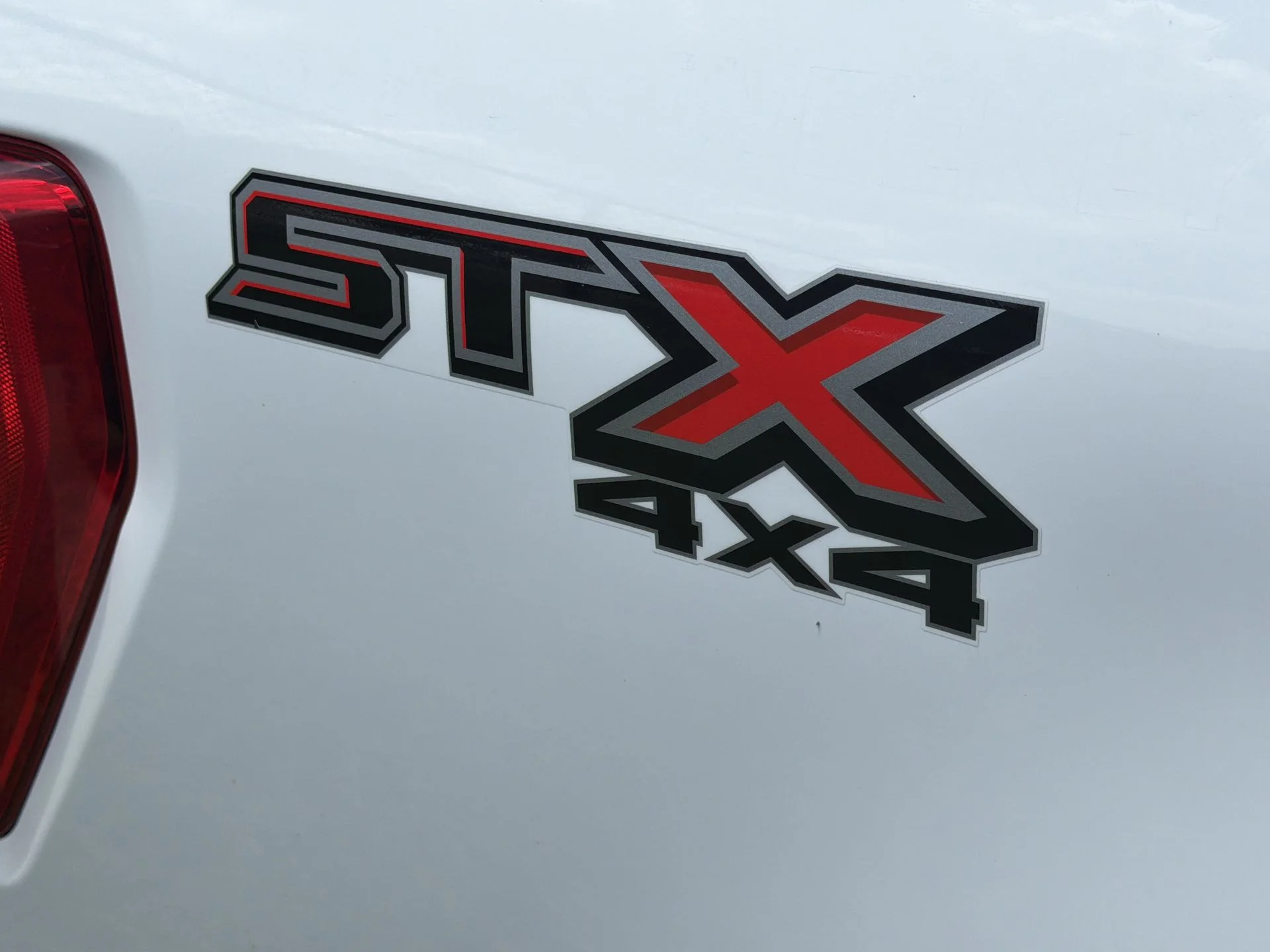 Used 2023 Oxford White Ford XL image 6