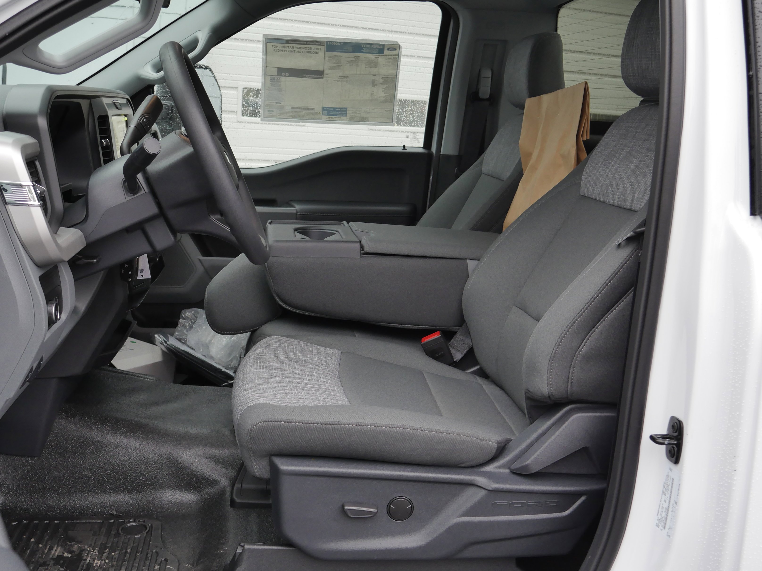 New 2026 Oxford White Ford F-550® XLT image 3