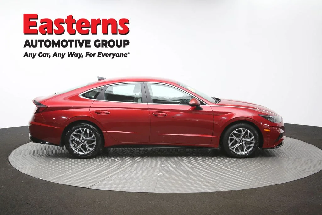 Used 2023 Red Hyundai SEL image 44