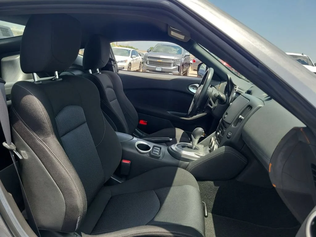 Used 2011 Gray Nissan 2dr Cpe Auto image 22