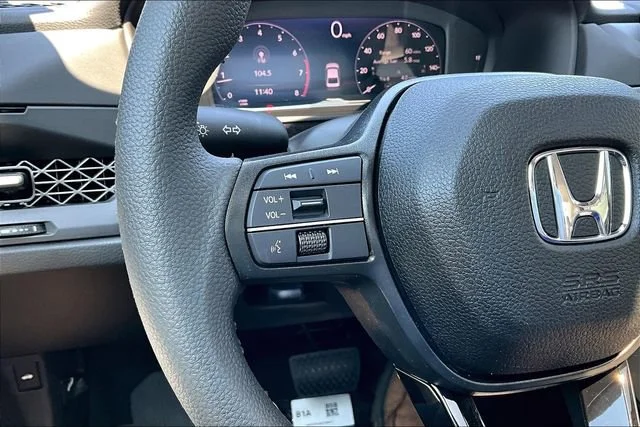 2025 Honda Accord SE - Photo 19