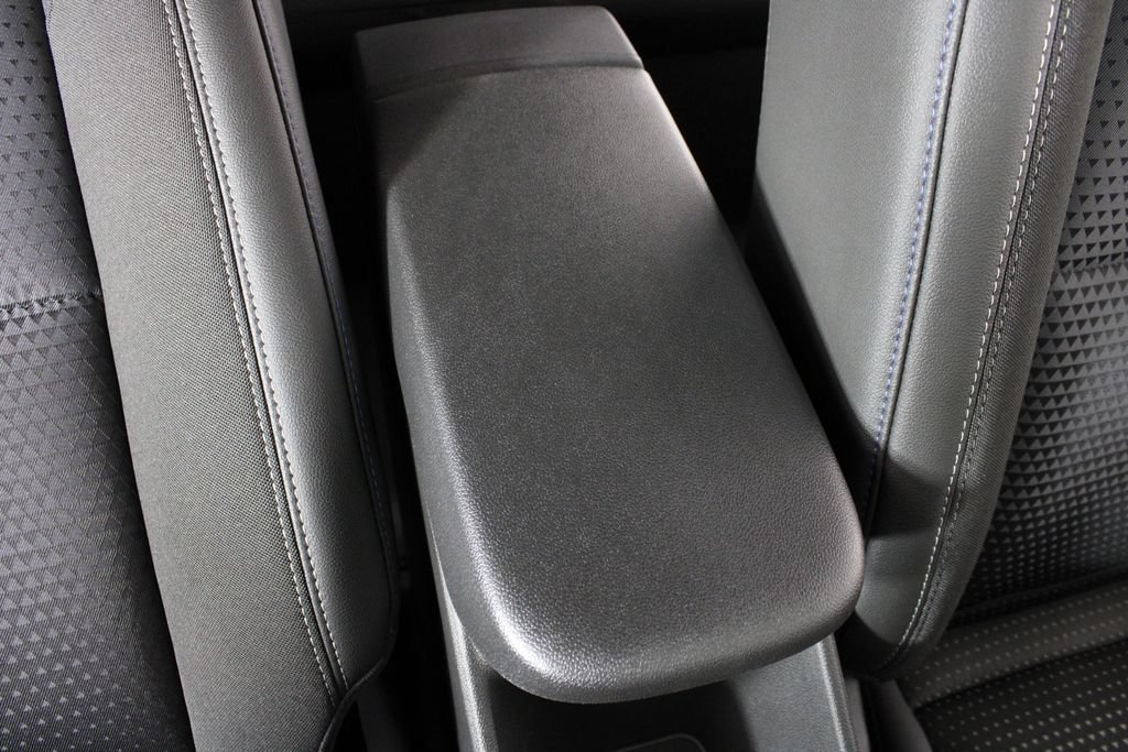 2026 Chevrolet Trax LT - Photo 17