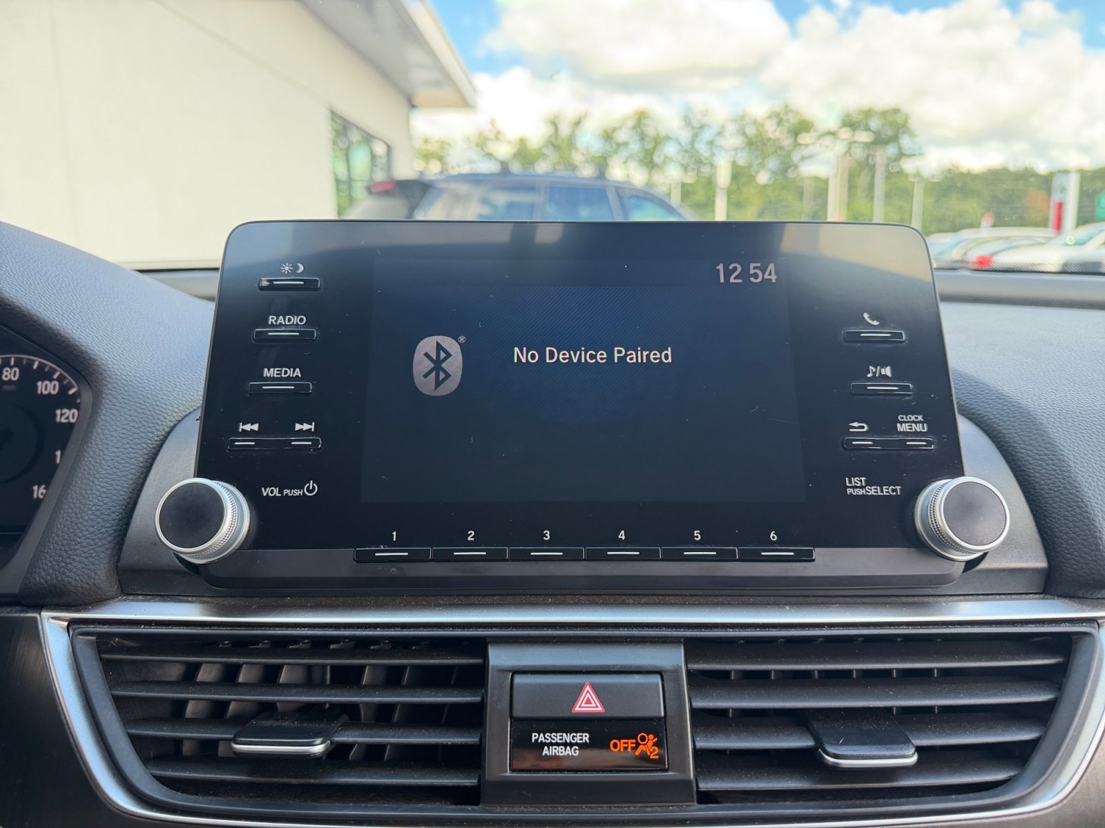 2018 Honda Accord LX - Photo 19