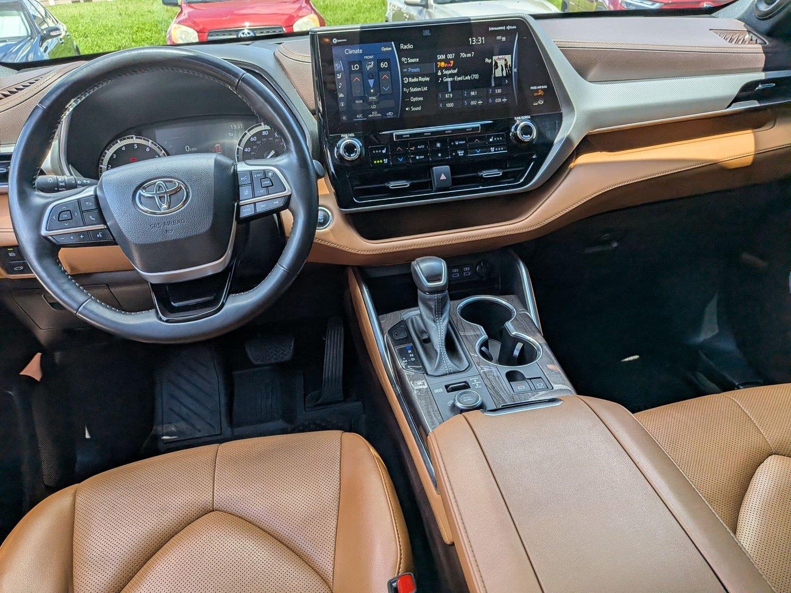 Used 2022 Wind Chill Pearl Toyota Platinum image 29