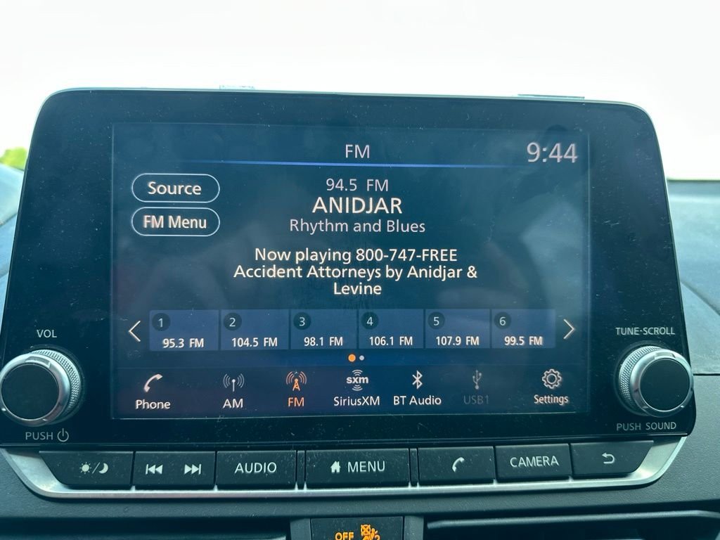 Used 2019 Gray Nissan 2.5 SR image 18