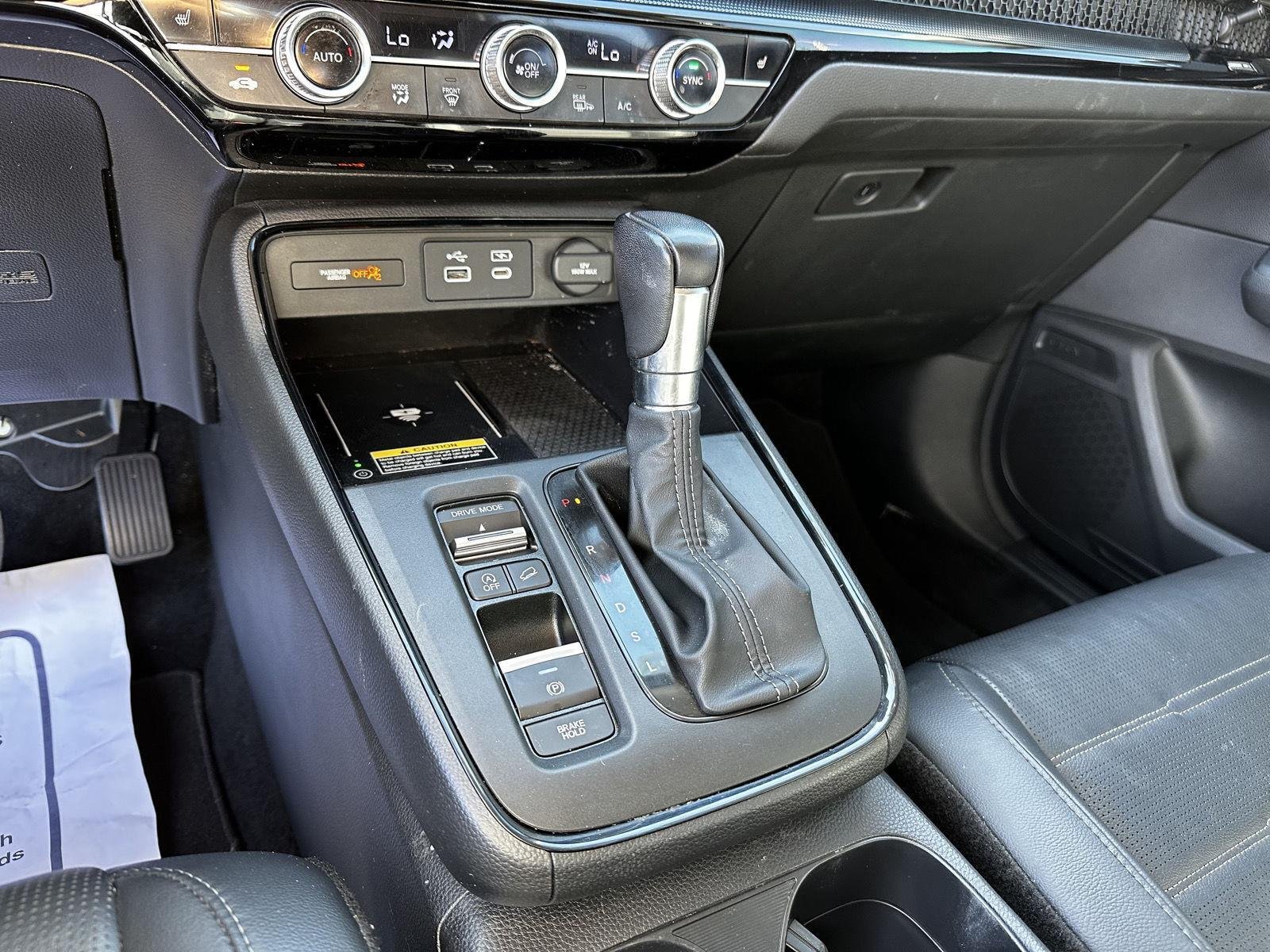 Used 2023 Lunar Silver Metallic Honda EX-L image 17