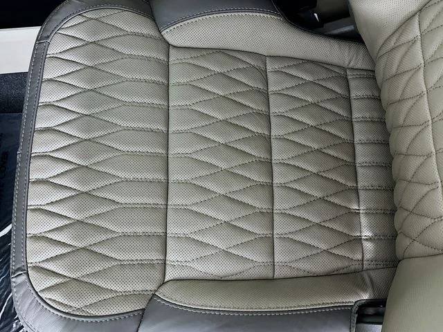 New 2026 Star White Metallic Tri-Coat Ford Platinum image 20