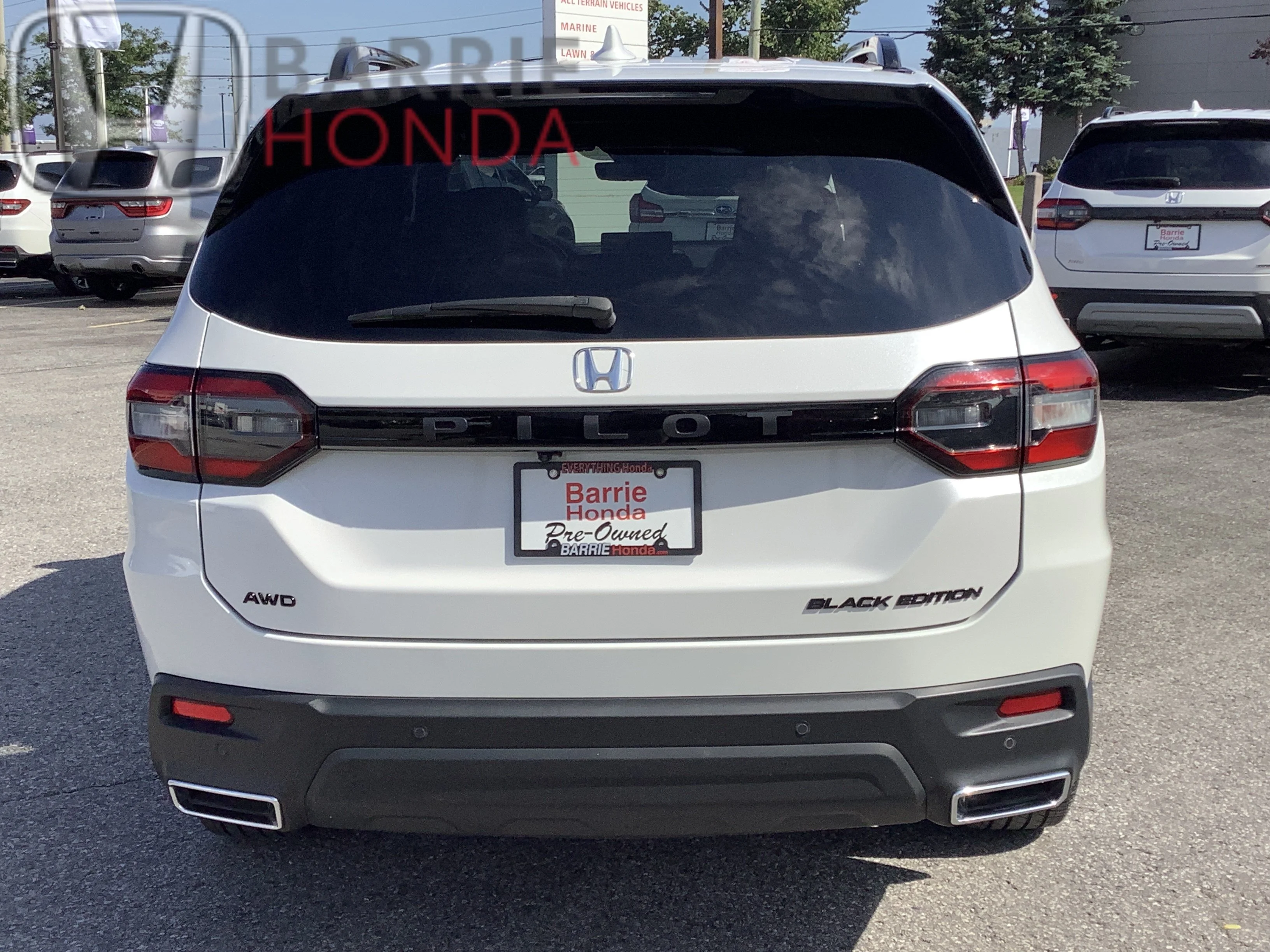 Used 2024 PLATINUM WHITE PEARL Honda Black Edition image 32