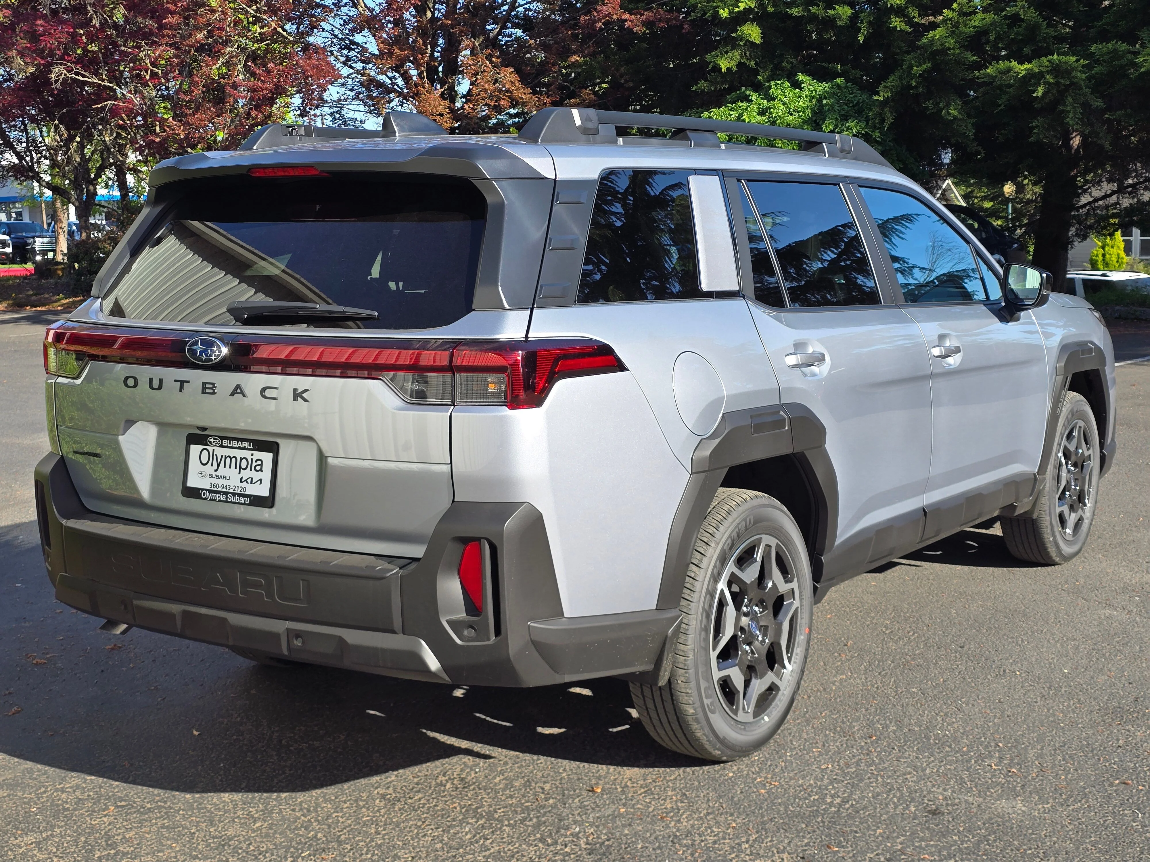 New 2026 ICE SILVER METALLIC Subaru Touring image 4