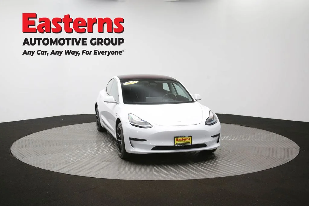 Used 2018 White Tesla Long Range image 45