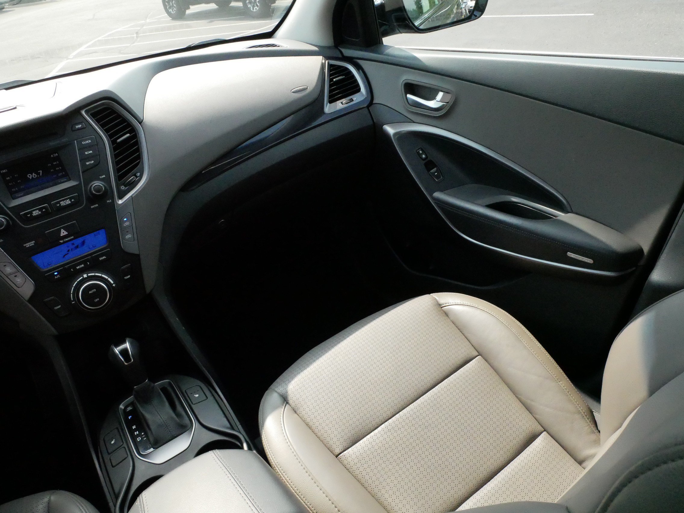 Used 2013 Mineral Gray Hyundai 2.0T Sport image 11